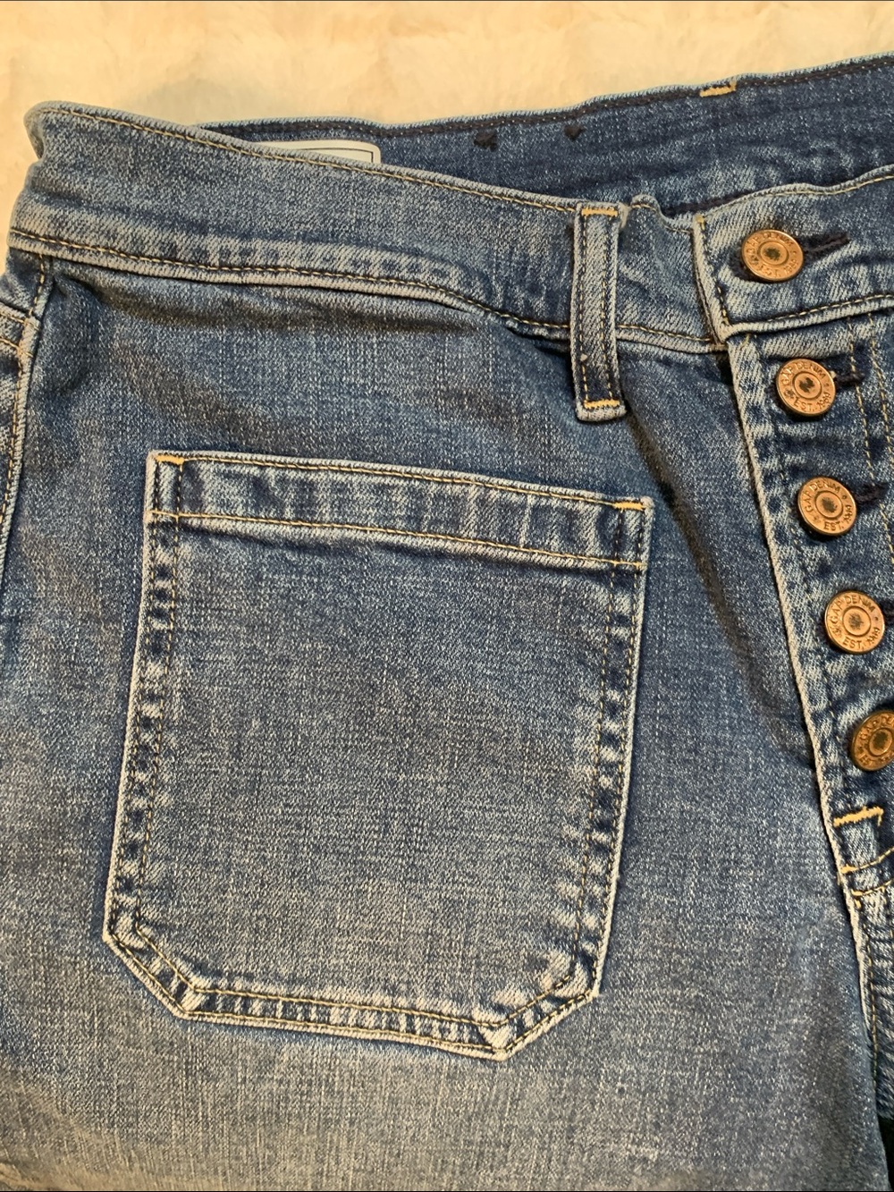 GAP Blue Denim Button-Front Women’s Bermuda Shorts- Girlfriend Short/Mid-rise - Picture 4 of 7